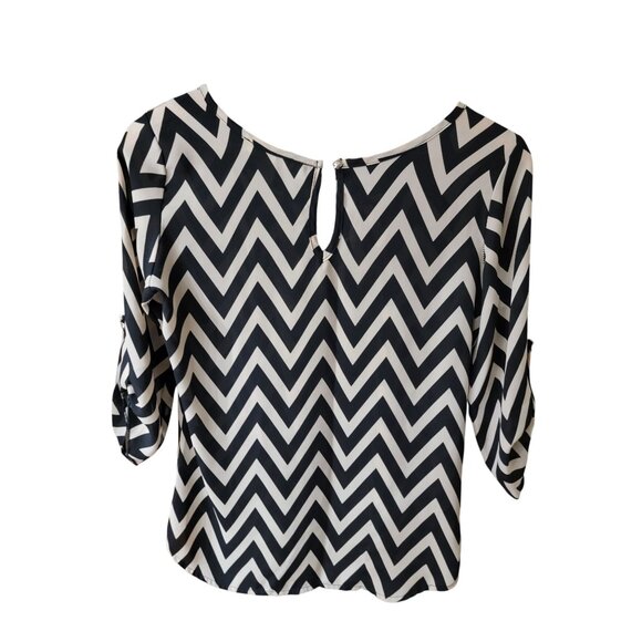 AGaci Black & White Chevron Blouse - S - Picture 2 of 3